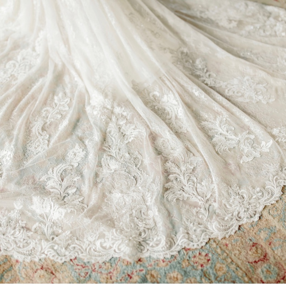 Wedding Dress - Picture 2 of 6